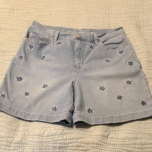 Gloria Vanderbilt Light Blue Floral Jean Shorts